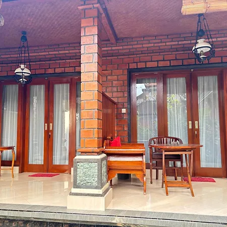 Yumi House