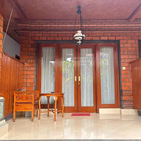 Yumi House